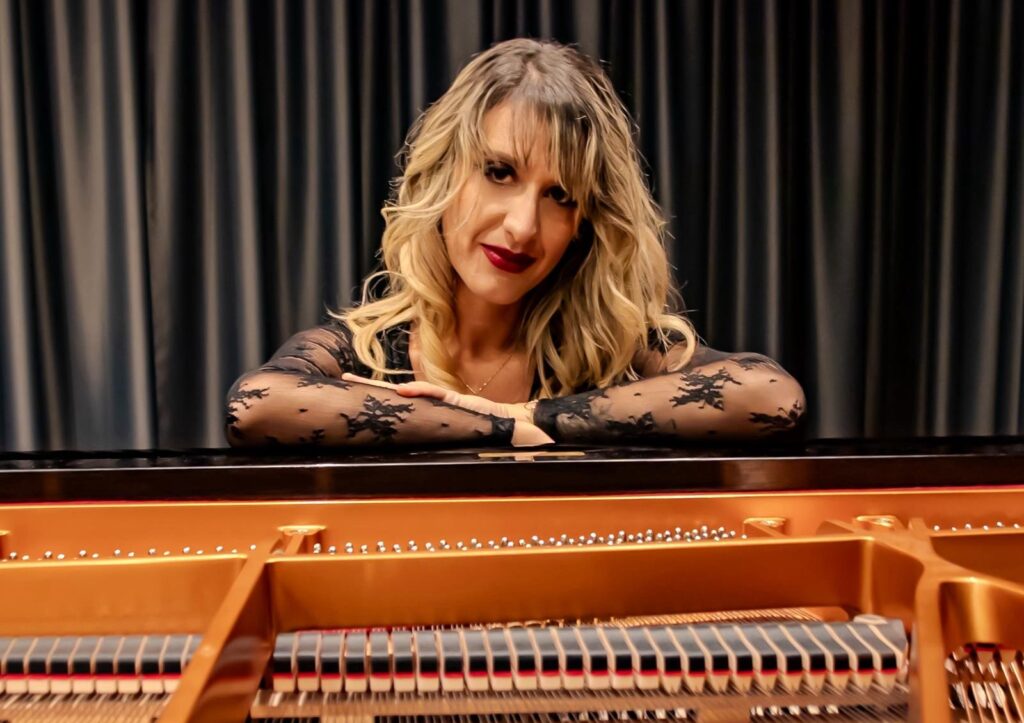 Rina DG réinvente « Alla Turca » : le classique rencontre l’électro