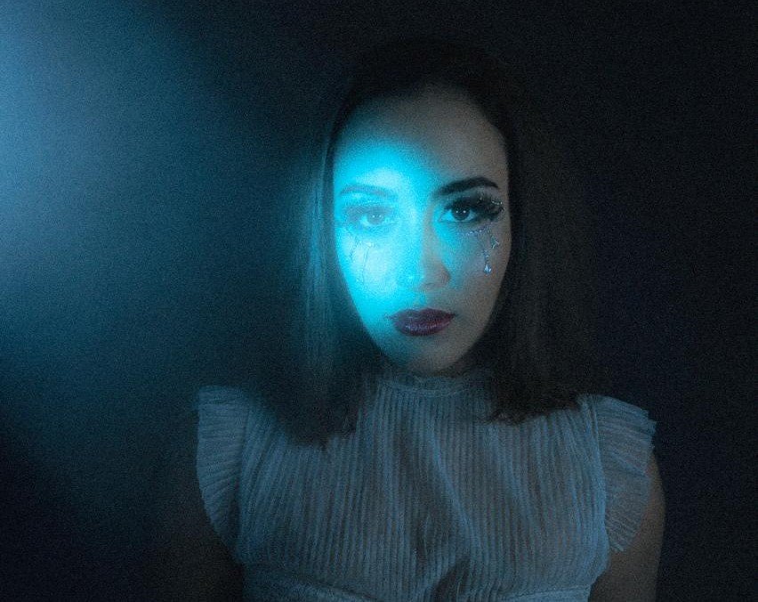 wineprada dévoile son nouveau single « J’AI DU MAL À M’AIMER »